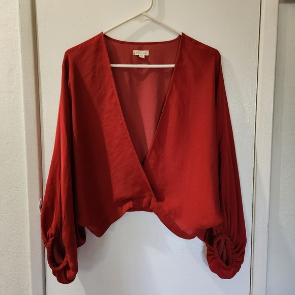 silence + noise Tops - Silence + Noise Cropped Wrap Top Size S